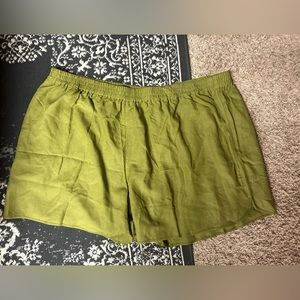 Tradlands shorts